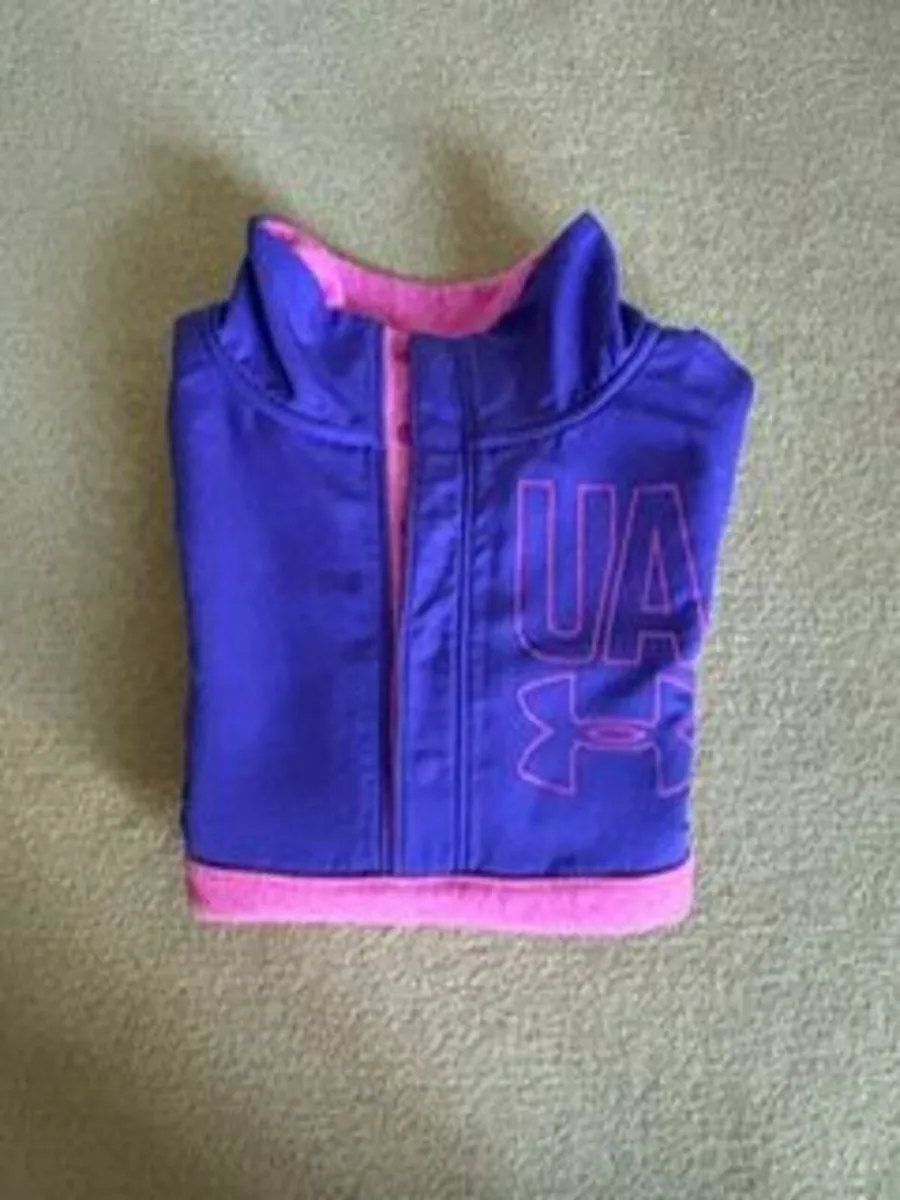 Under Armour Girls fleece Half Zip age 10-12 - Image 3
