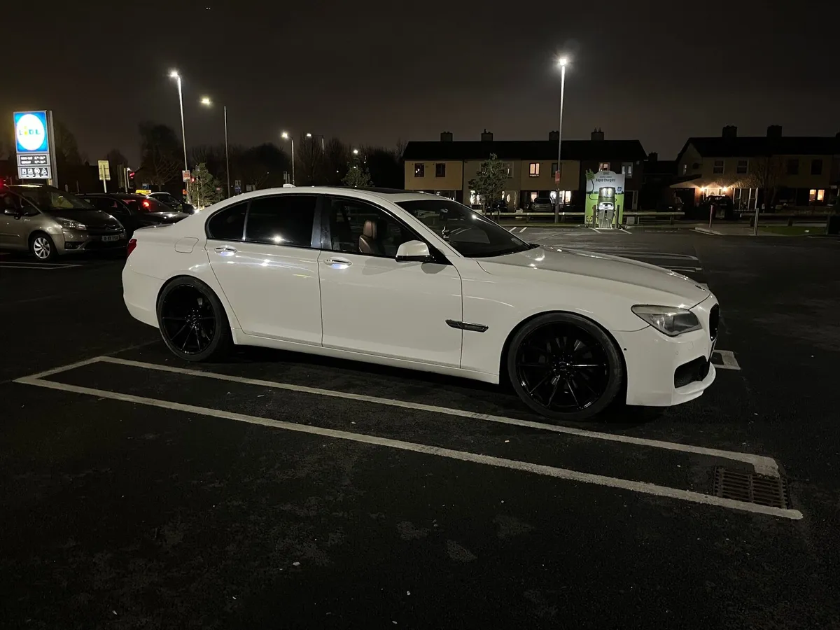 BMW 7-Series 2011 swap for classic - Image 1