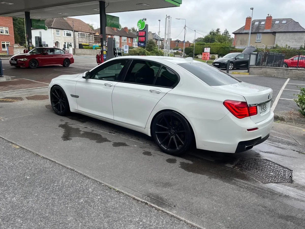 BMW 7-Series 2011 swap for classic - Image 2