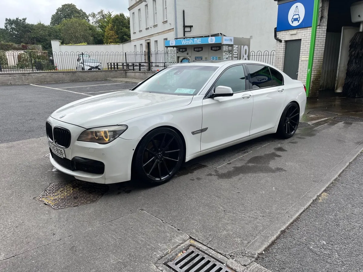 BMW 7-Series 2011 swap for classic - Image 3