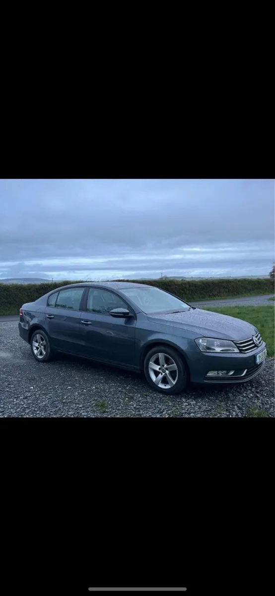 Volkswagen Passat 2011 - Image 1