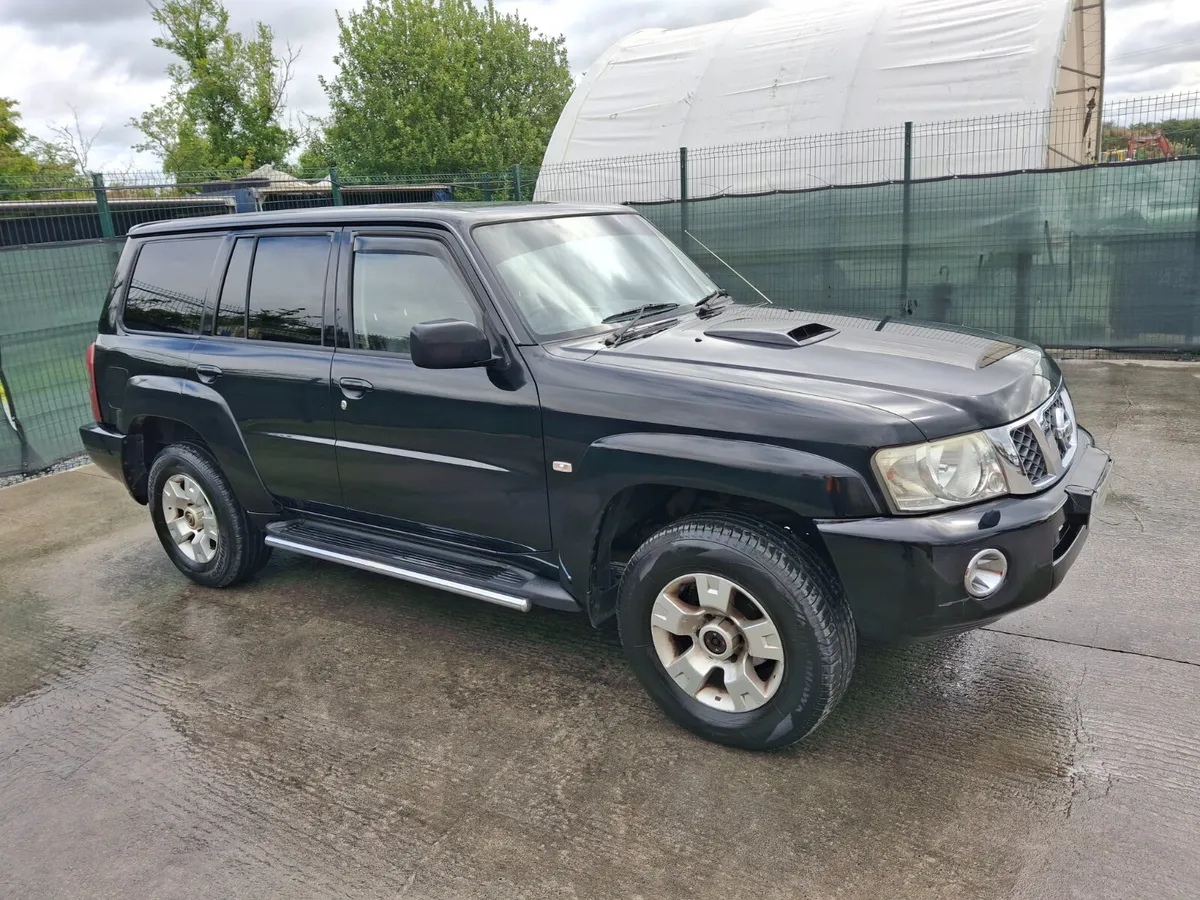 2007 Nissan Patrol crew cab 3.0 Tdi - Image 3