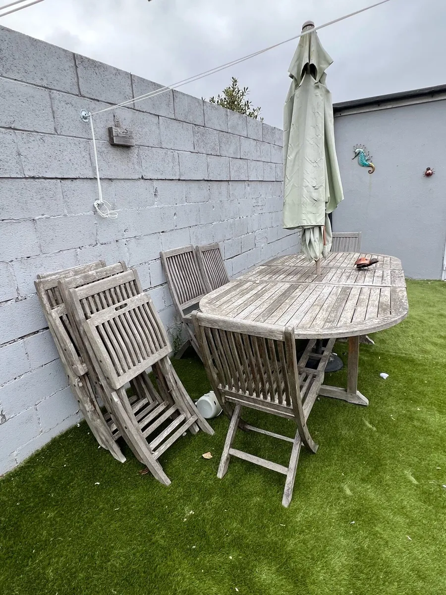 FREE-WOODEN GARDEN TABLE,8 CHAIRS & SUN UMBRELLA - Image 2