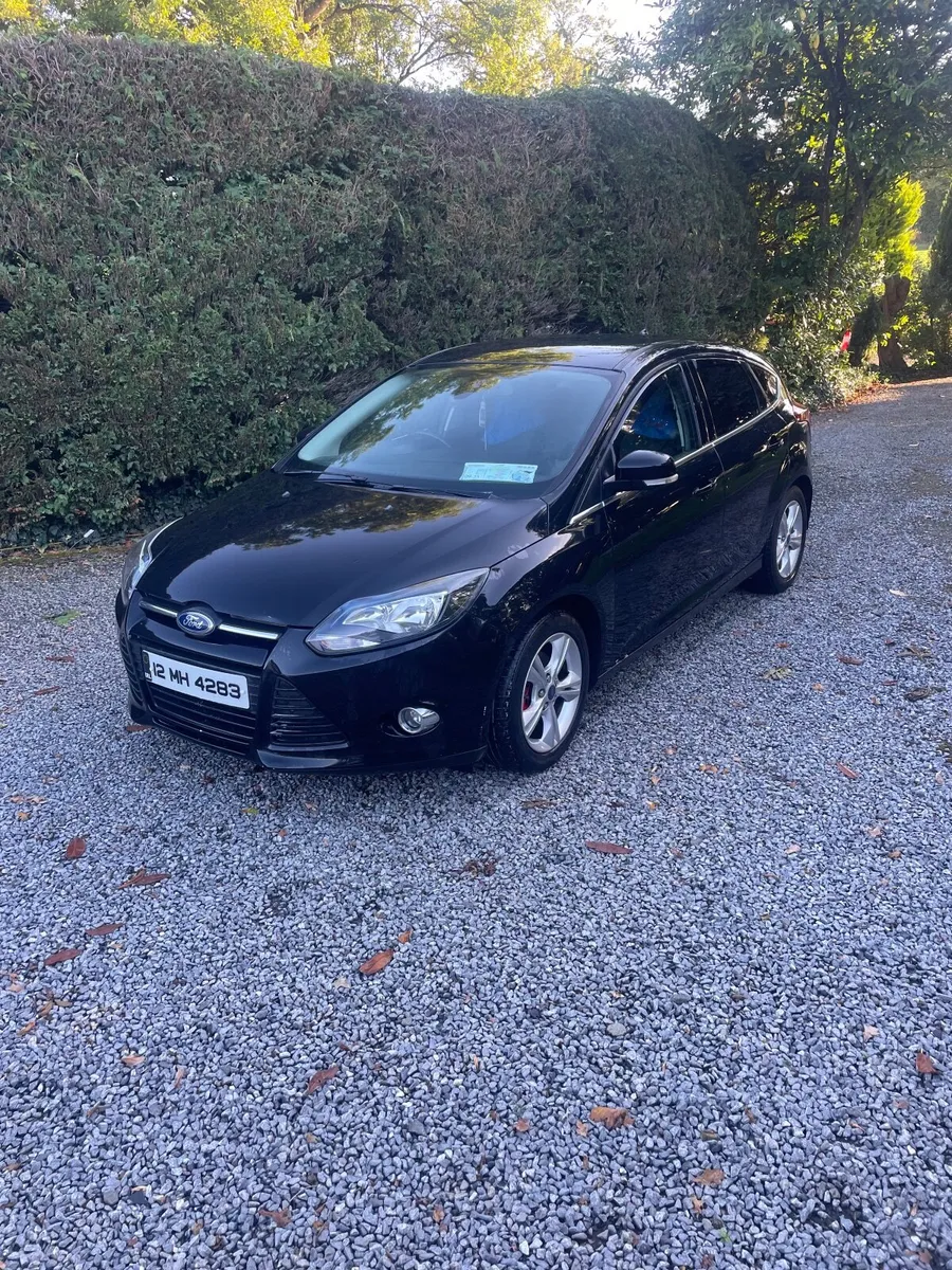 Ford Focus 2012 - Image 2