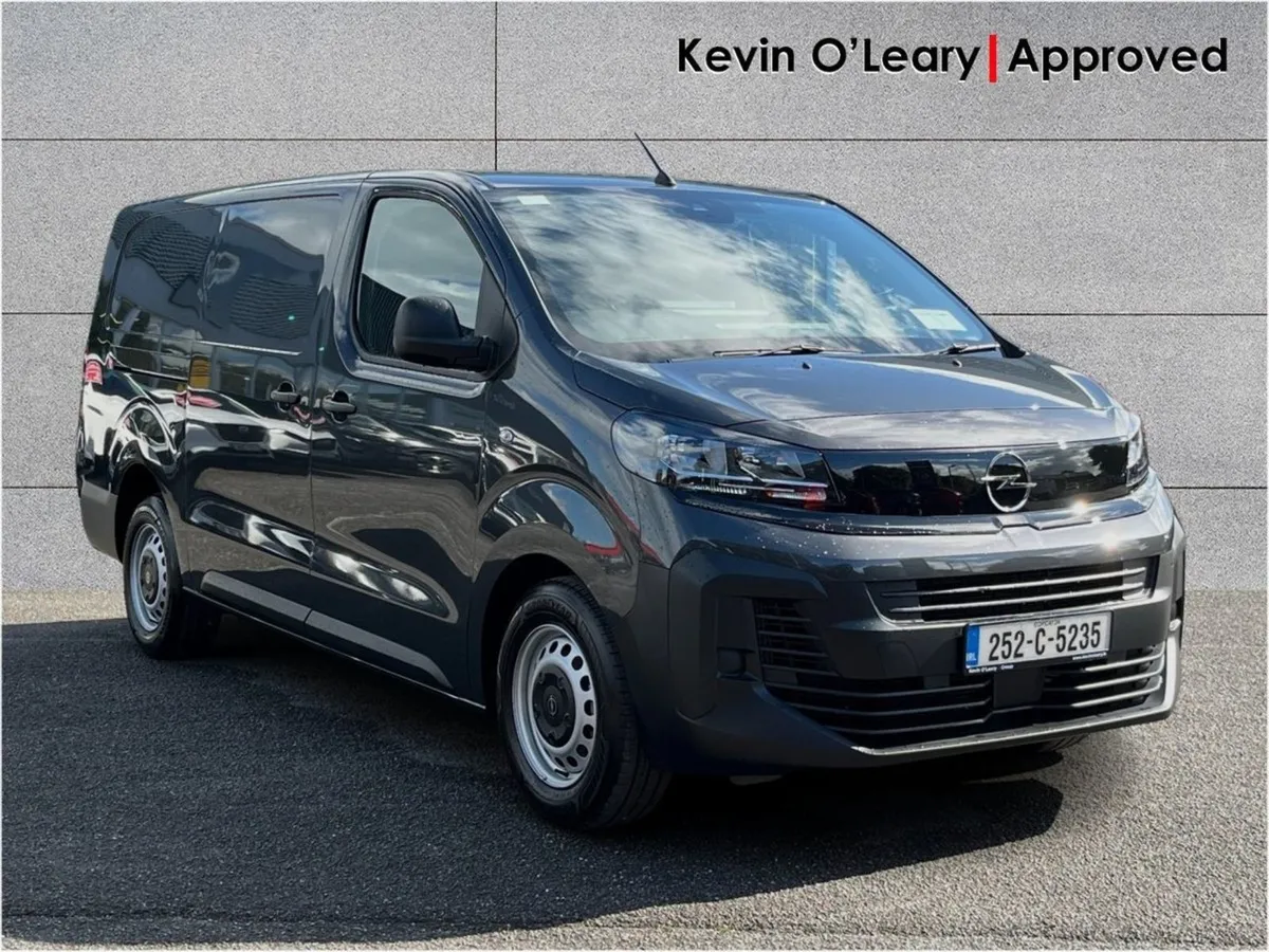 Opel Vivaro Combi L1h1 BEV 100KW With 50kwh Auto - Image 1