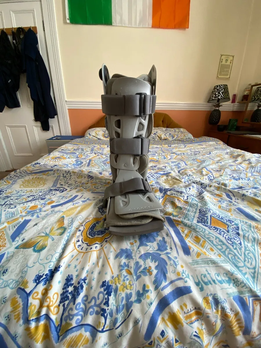 Air Select Standard Orthopaedic Boot - Image 3