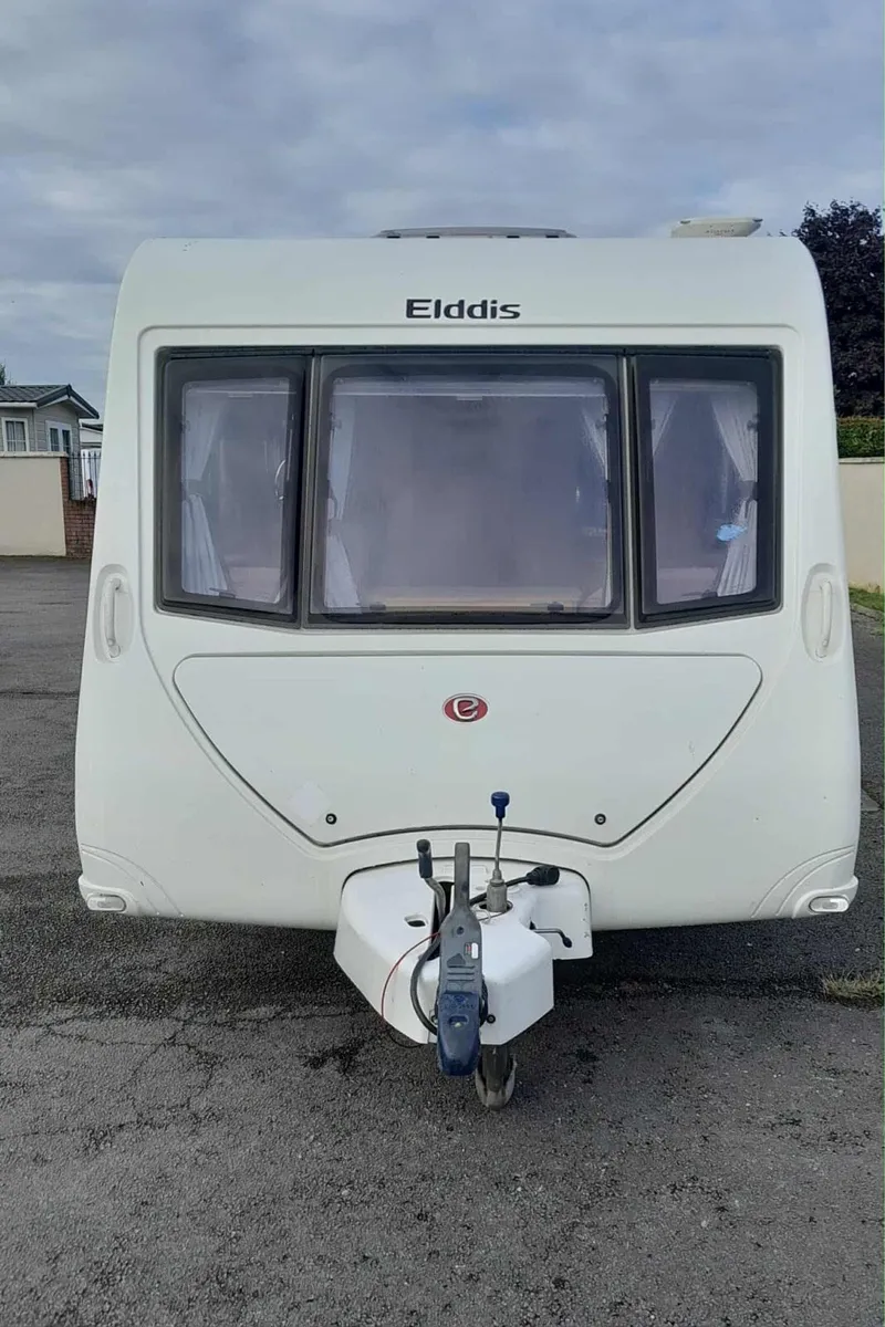 FANTASTIC 2 BERTH ELDDIS AVANTE TOURING CARAVAN. - Image 2