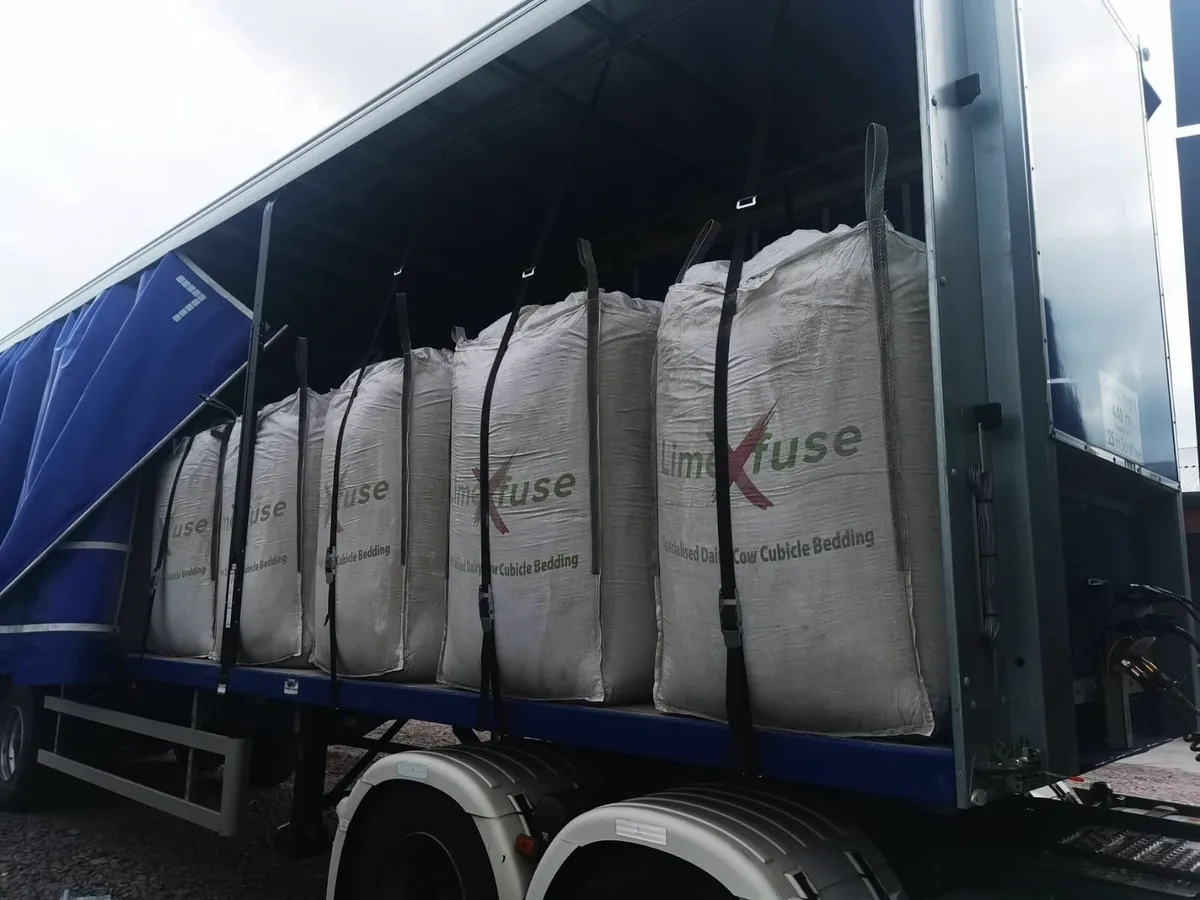 Cubicle bedding, Sawdust bagged LimeXfuse - Image 4