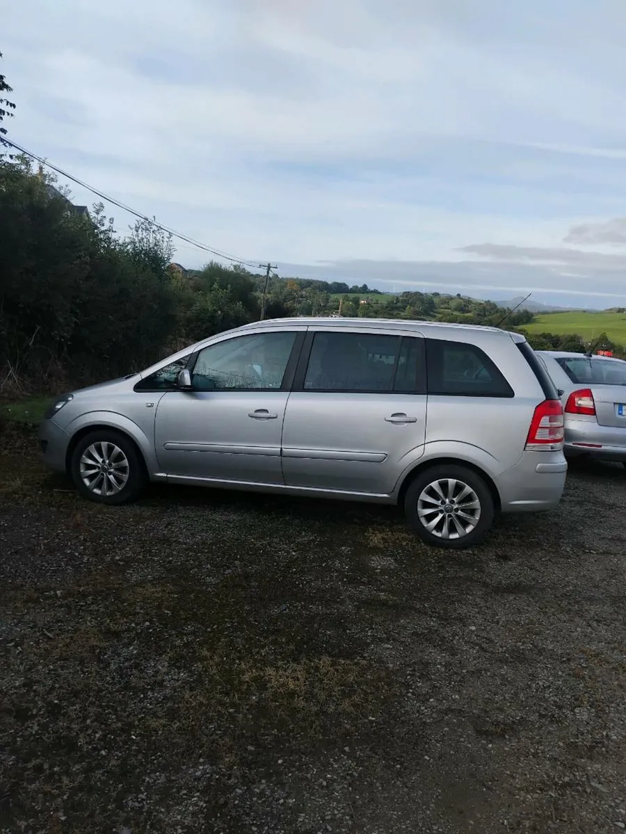 Opel Zafira Club 7 seater - Image 1
