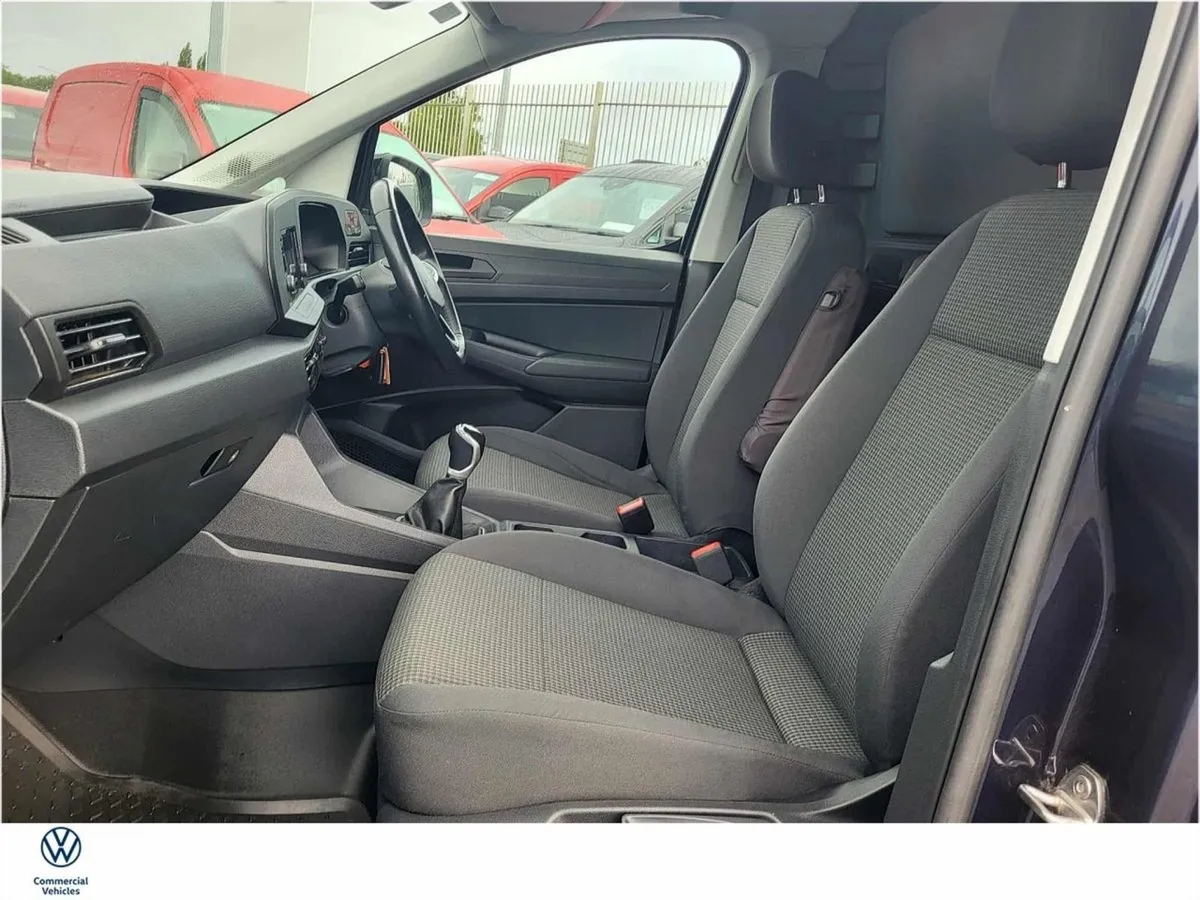 Volkswagen Caddy Cargo Edition 2.0 TDI 102BHP M6F - Image 4