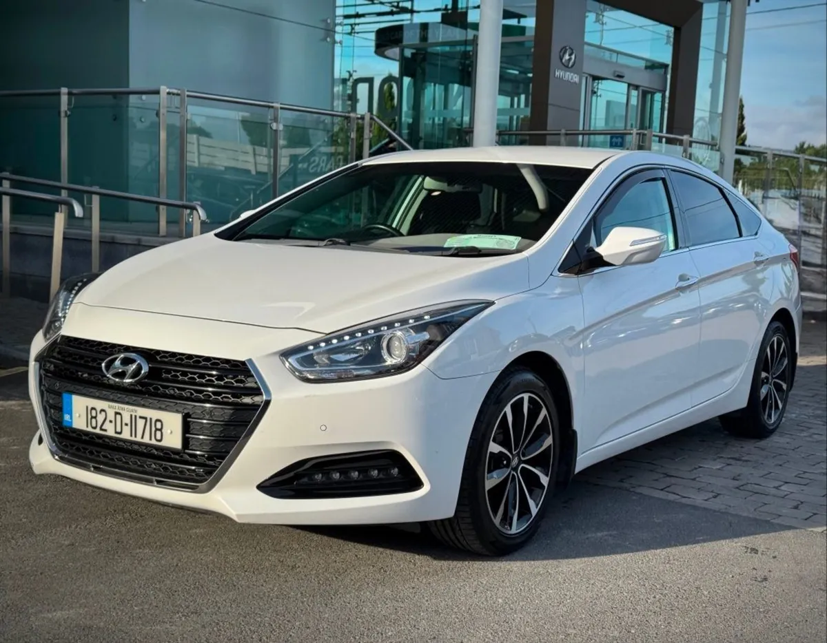 Hyundai i40 Comfort 1.7 Diesel  Upgraded Alloys C - Image 3