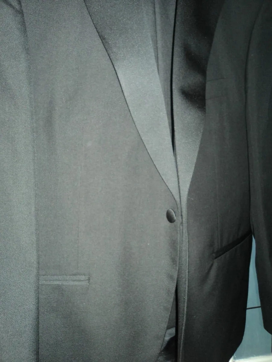 Magee Morning / Black tie suit - Image 3