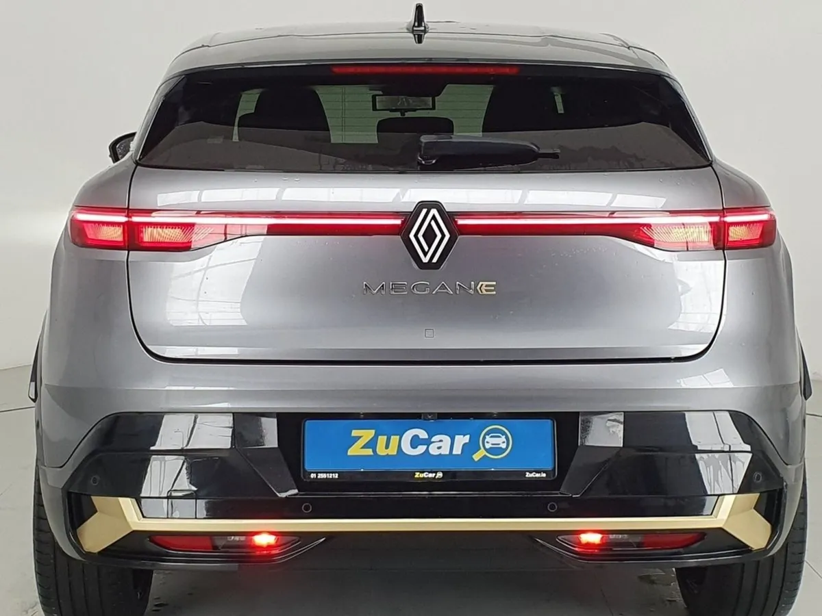 Renault Megane E-Tech Ev60 220hp Launch Edition - Image 4