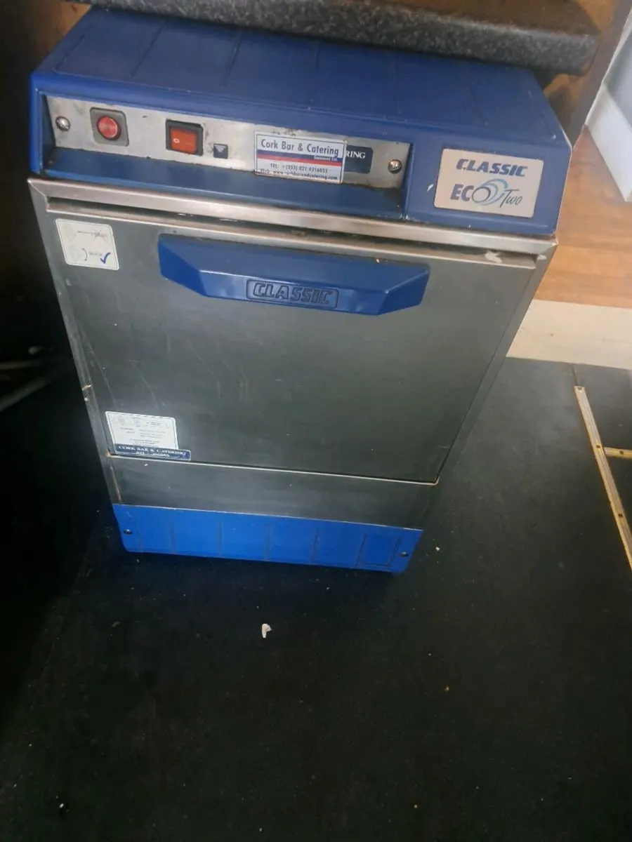 Ice machine and glass washer - Image 2