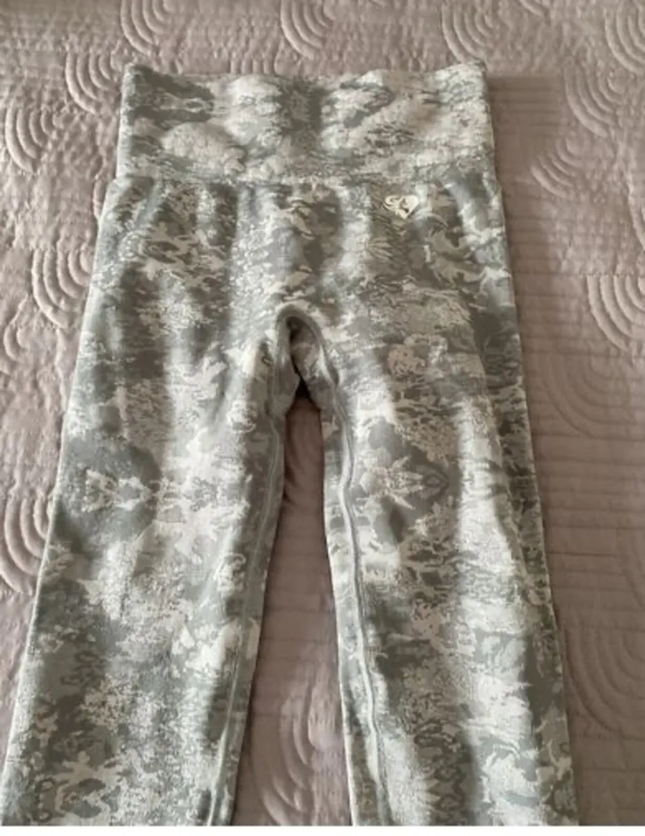 Penneys Grey Leggings Size S - Image 2