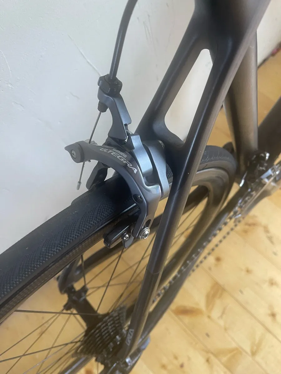Orbea Orca M20 Ultegra  large Rim Bicycle - Image 4