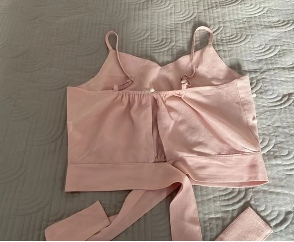 Shein Top Size S - Image 2
