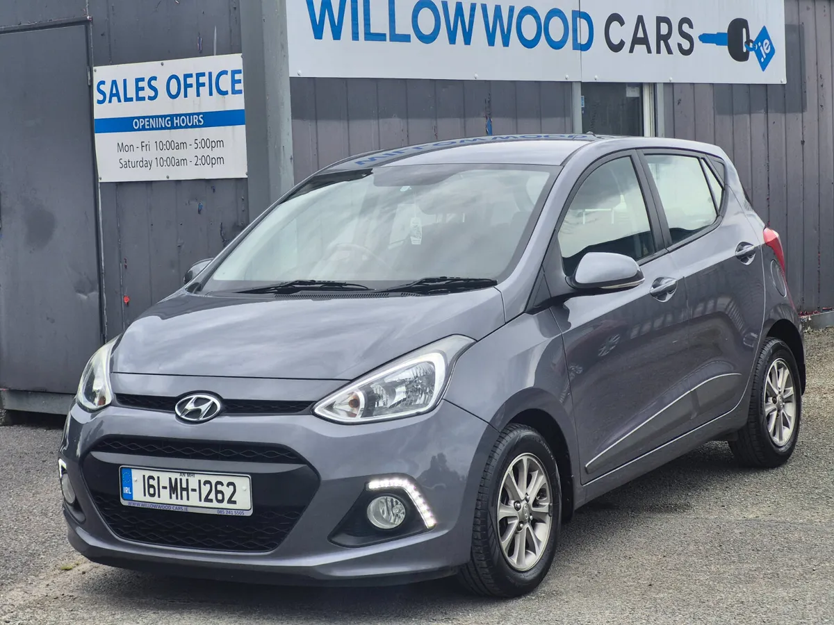 Hyundai i10 1.0 5dr deluxe 2016 - Image 1
