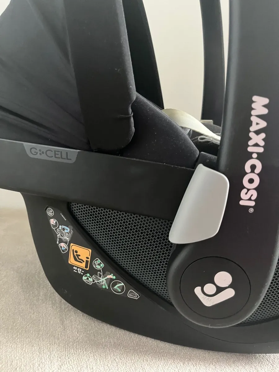 Maxi Cosi 360 Baby Car seat - Image 3