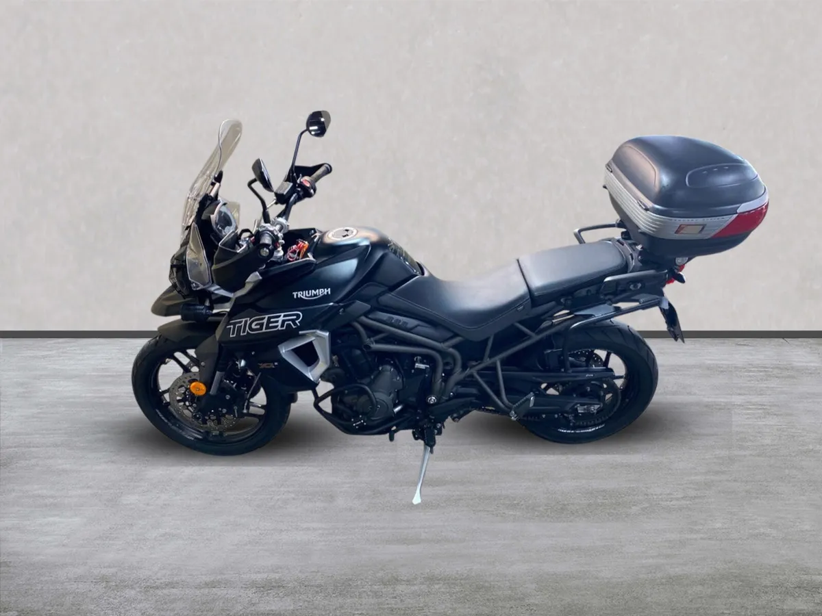 Triumph Tiger 800 XRX Low with Extras - Image 2