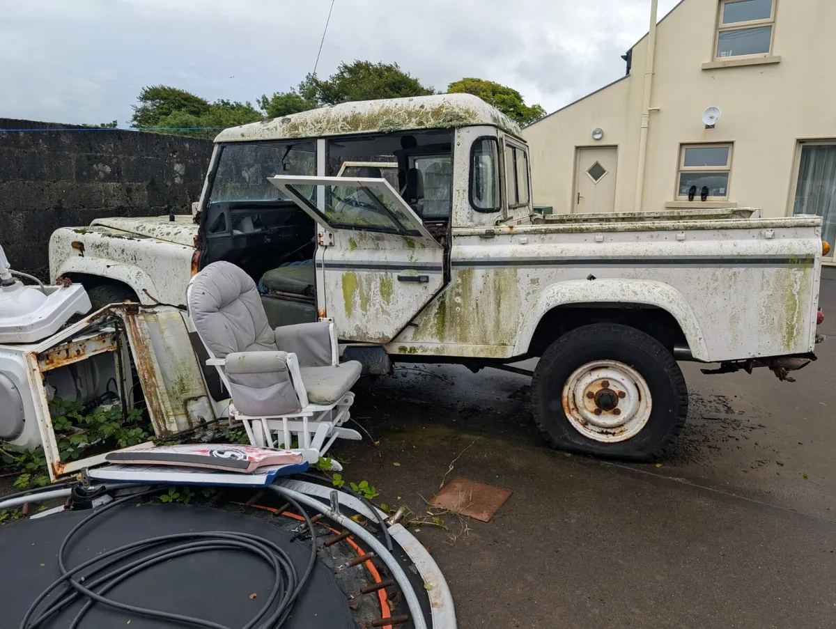 Defender 130 - Image 2