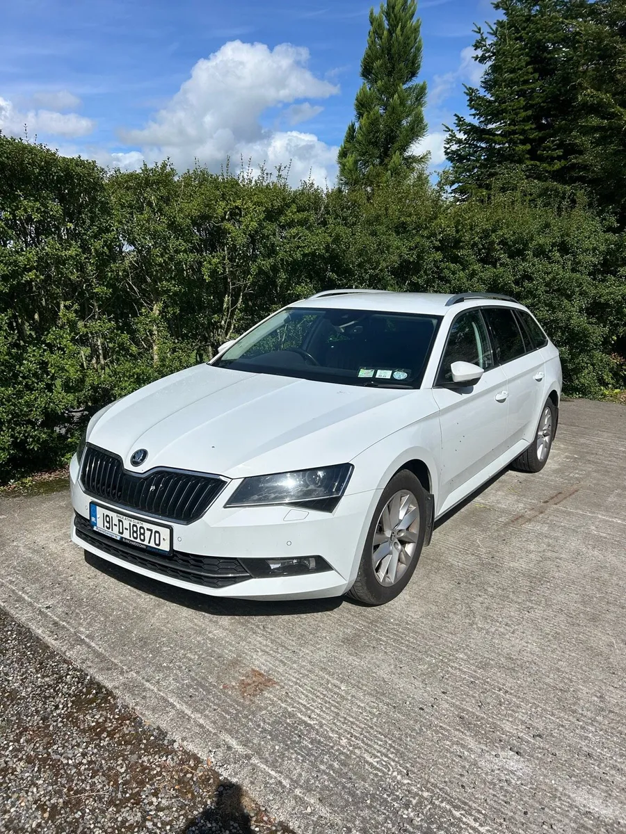 Car - Image 1