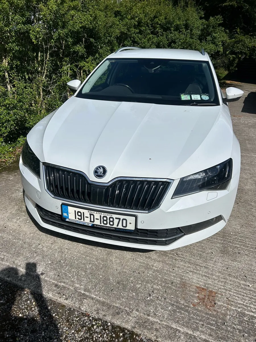Car - Image 2