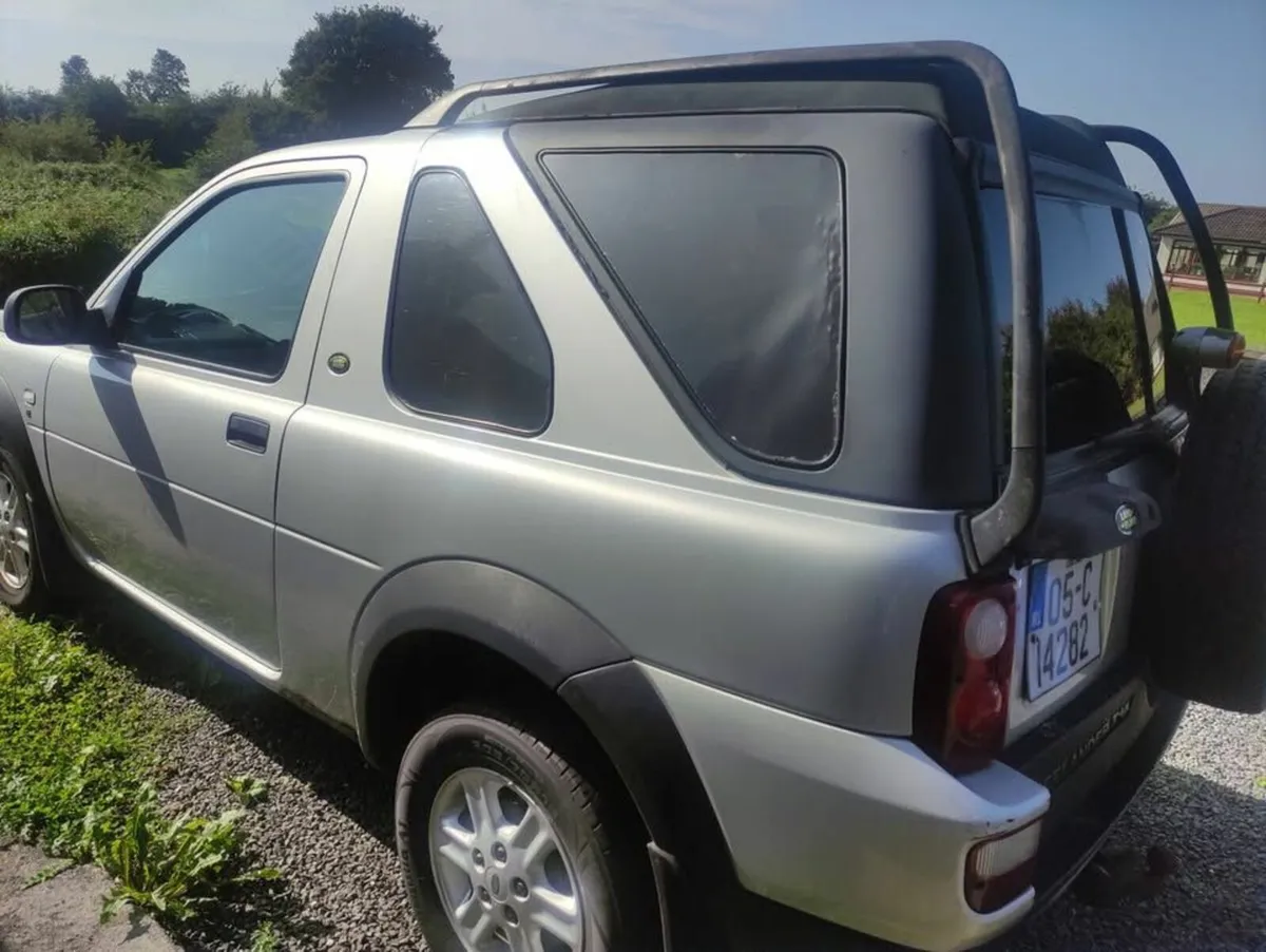 Land Rover Freelander 2005 - Image 2