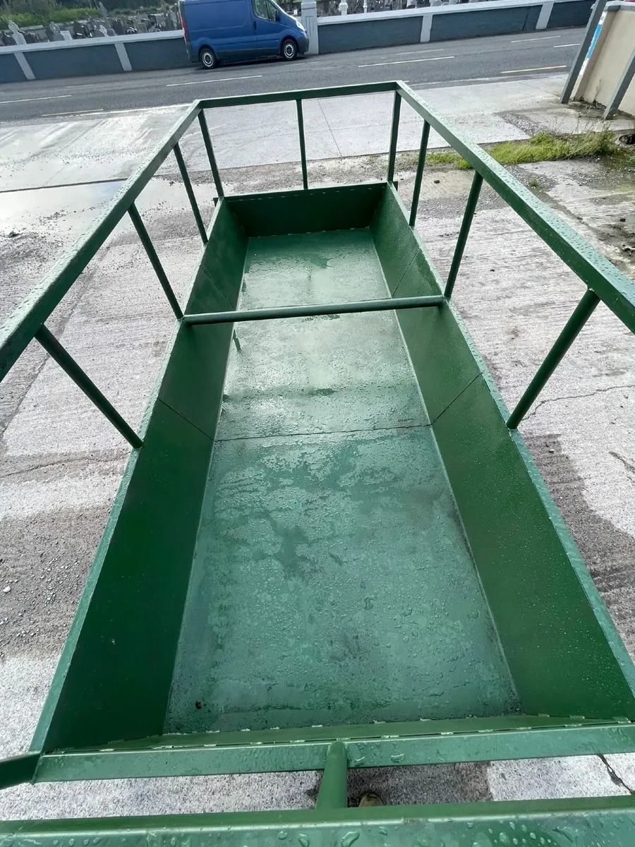 Ad-Lib Feeding Trough - Image 2