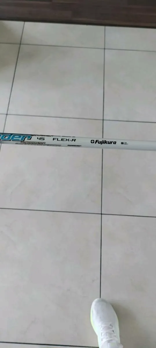 TaylorMade Sim 2 Max 3 wood - Image 2