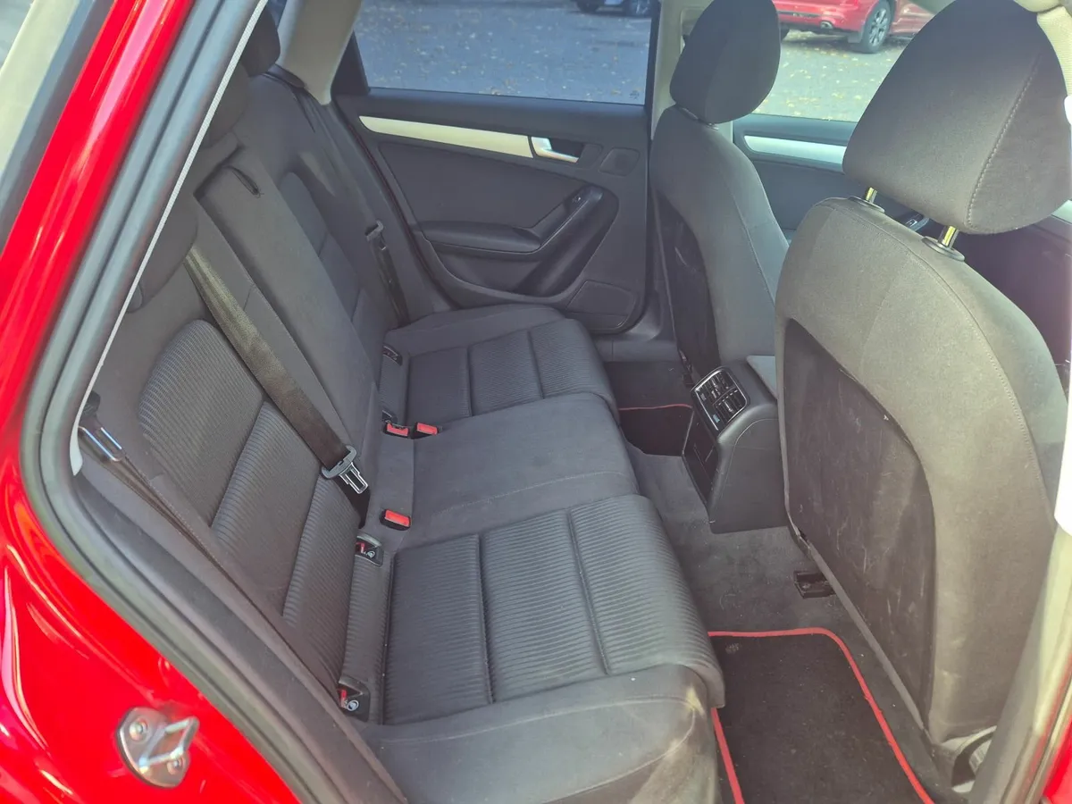 Audi A4 2013 - Image 4