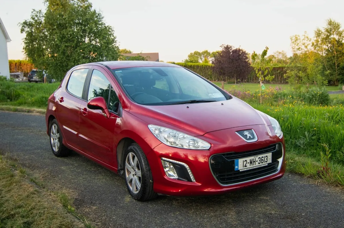 Peugeot 308 2012 - Image 1
