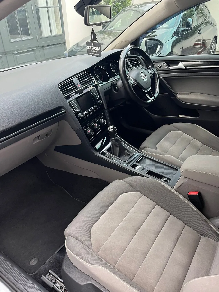 VW Golf 1.4 Tsi petrol - Image 4