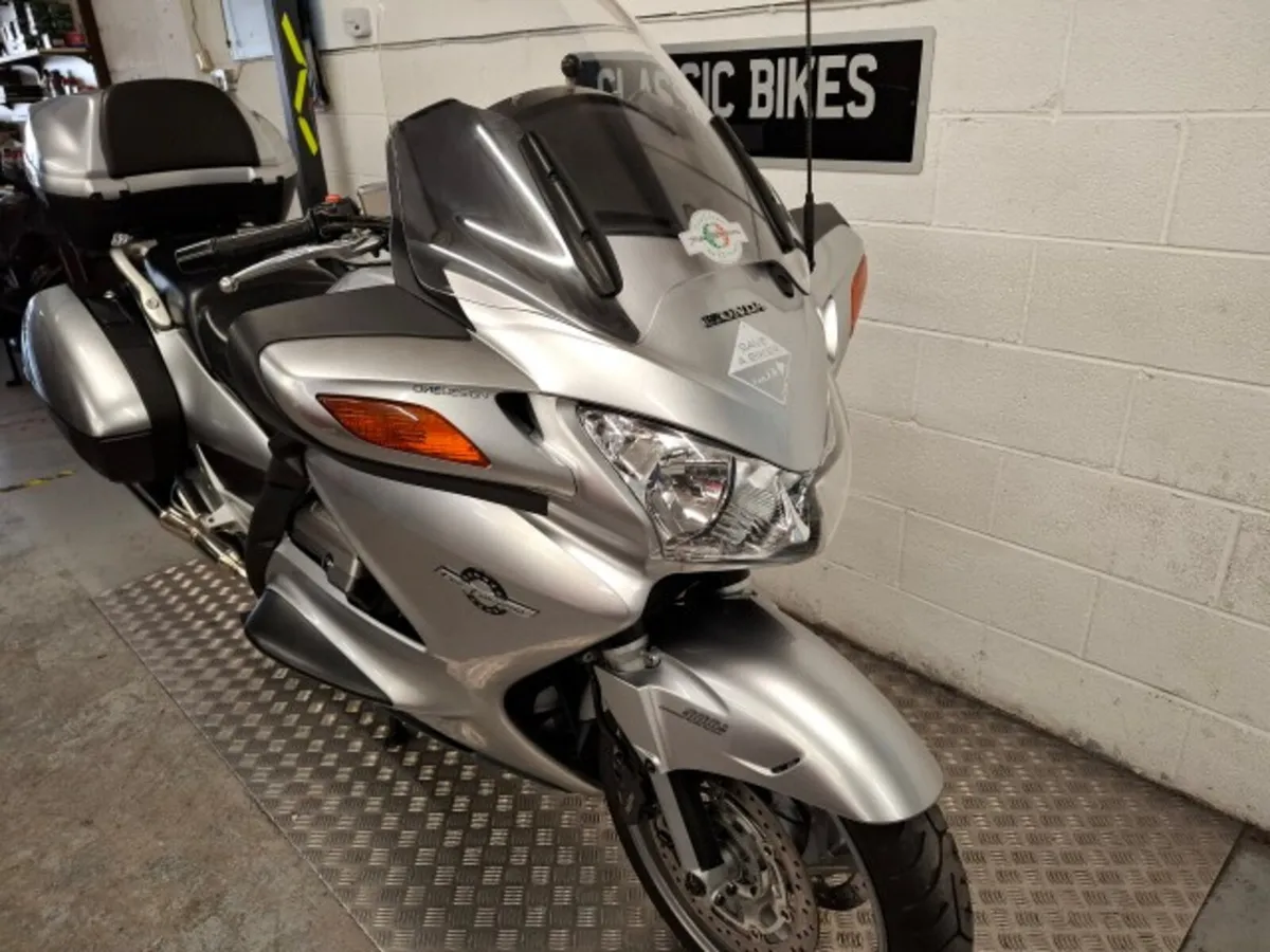Honda Pan European 1300 2004 - Image 2