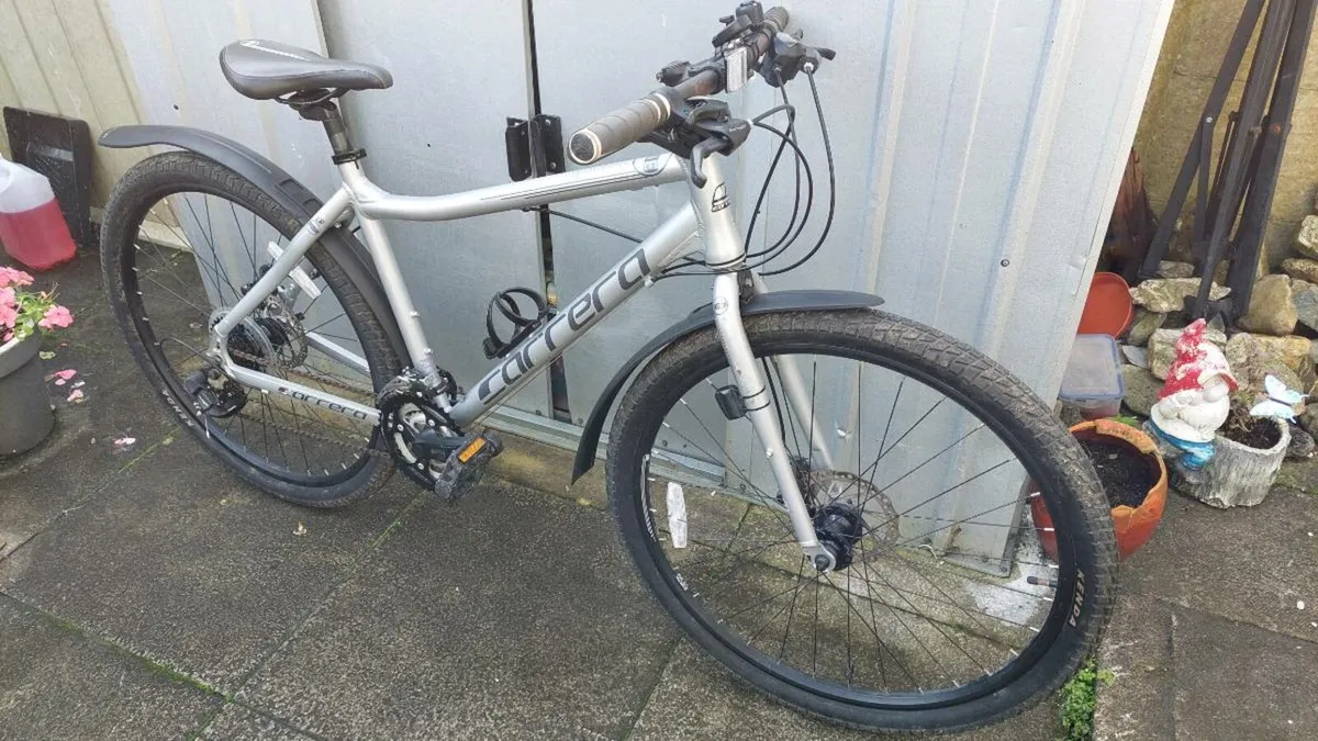 Carrera Subway Hybrid Bike Disc Brakes - Image 1