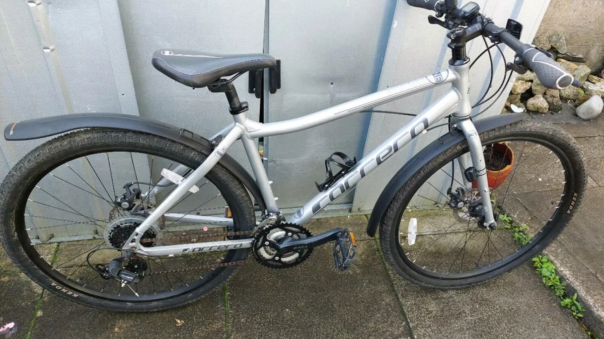 Carrera Subway Hybrid Bike Disc Brakes - Image 2