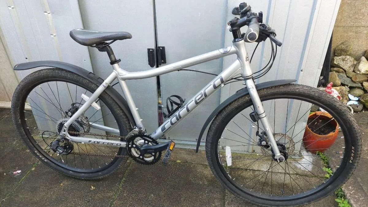 Carrera Subway Hybrid Bike Disc Brakes - Image 3