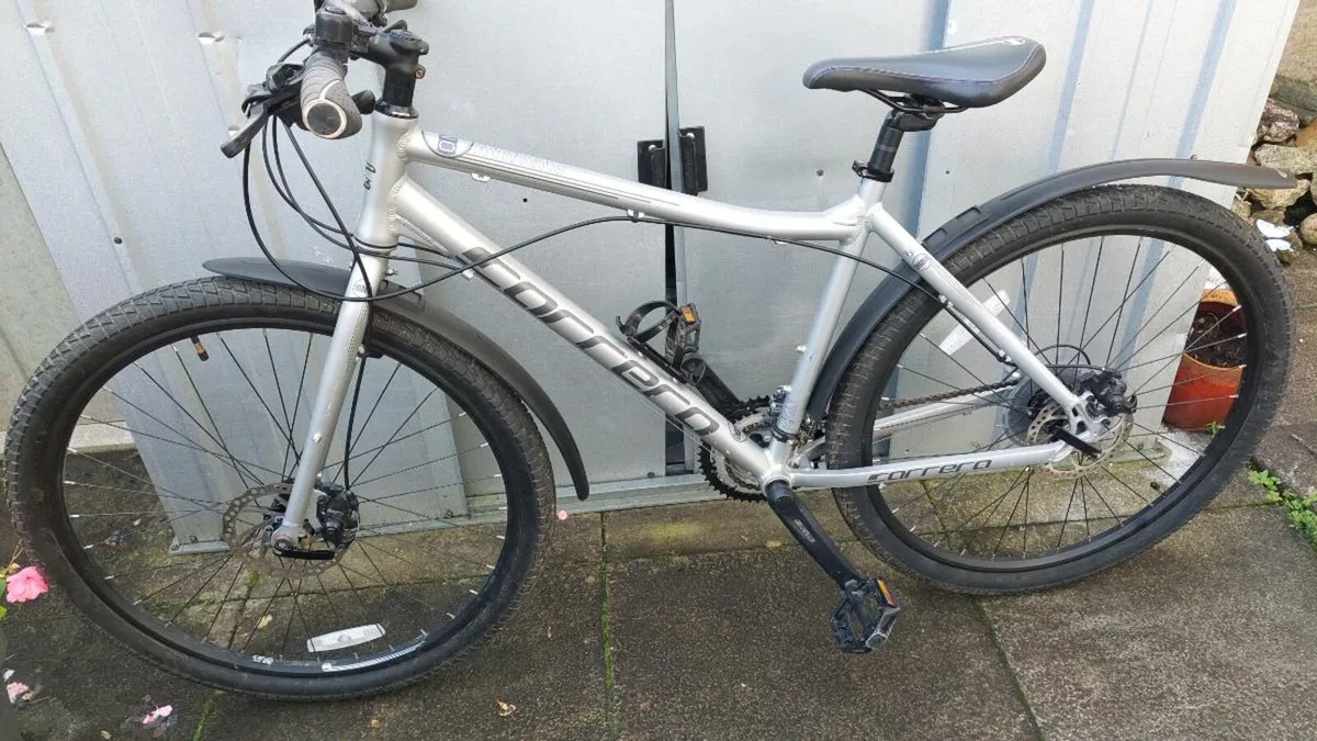 Carrera Subway Hybrid Bike Disc Brakes - Image 4