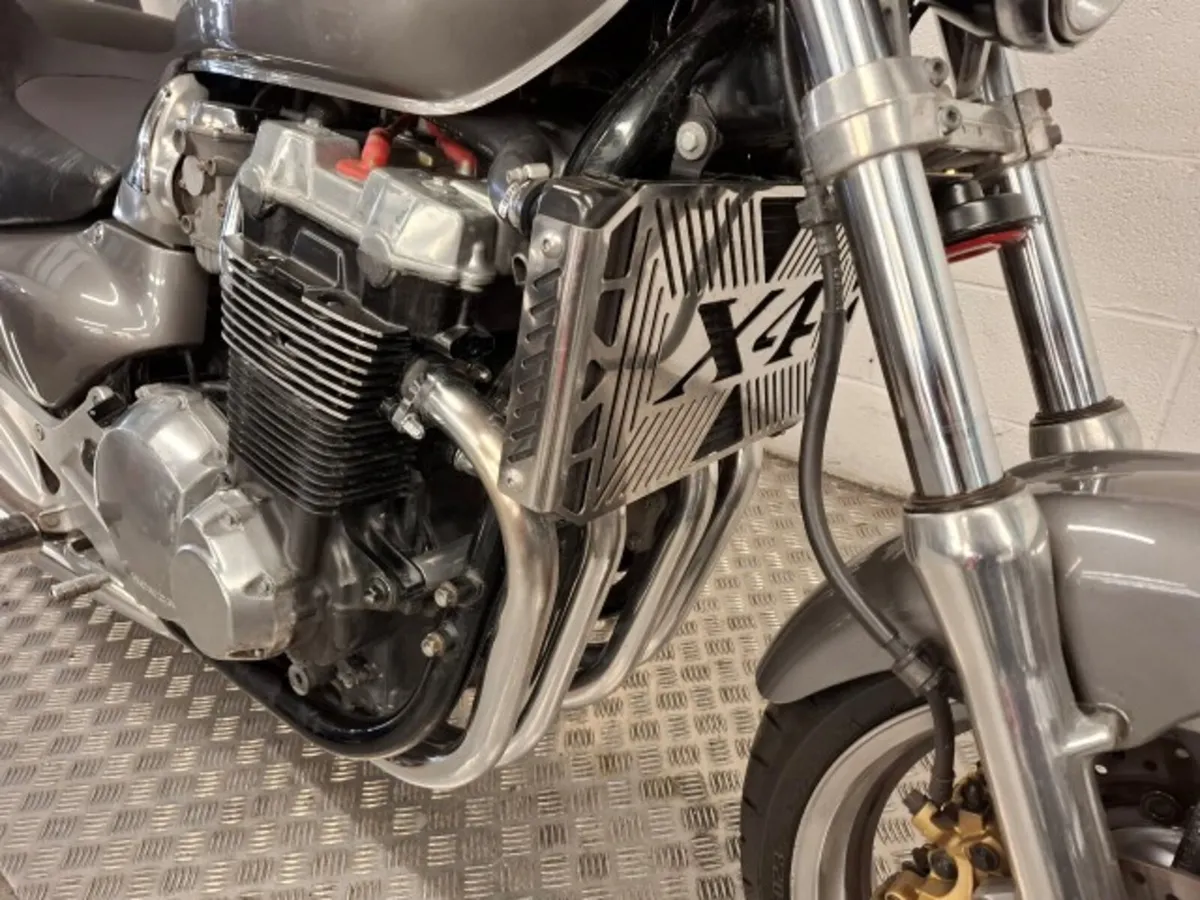 Honda X4 1300 1997 - Image 4