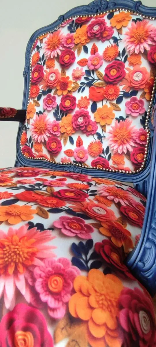 Floral chair - Image 4