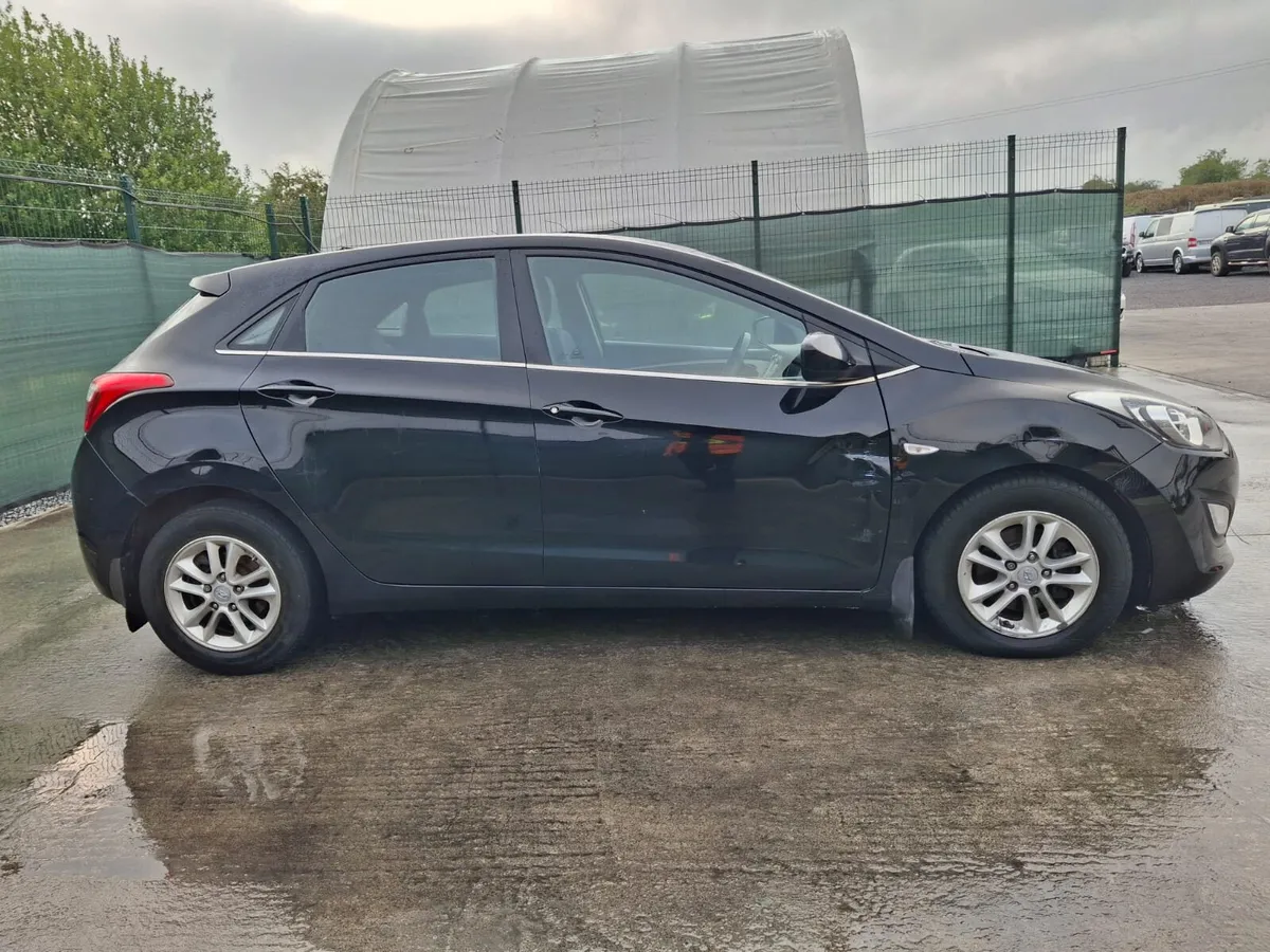 2015 Hyundai i30 1.6 Diesel - Image 2