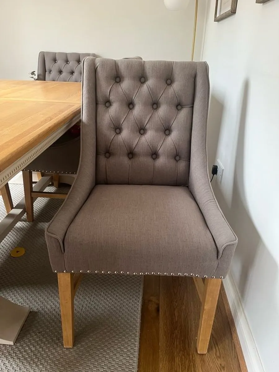 Dining table & chairs - Image 3