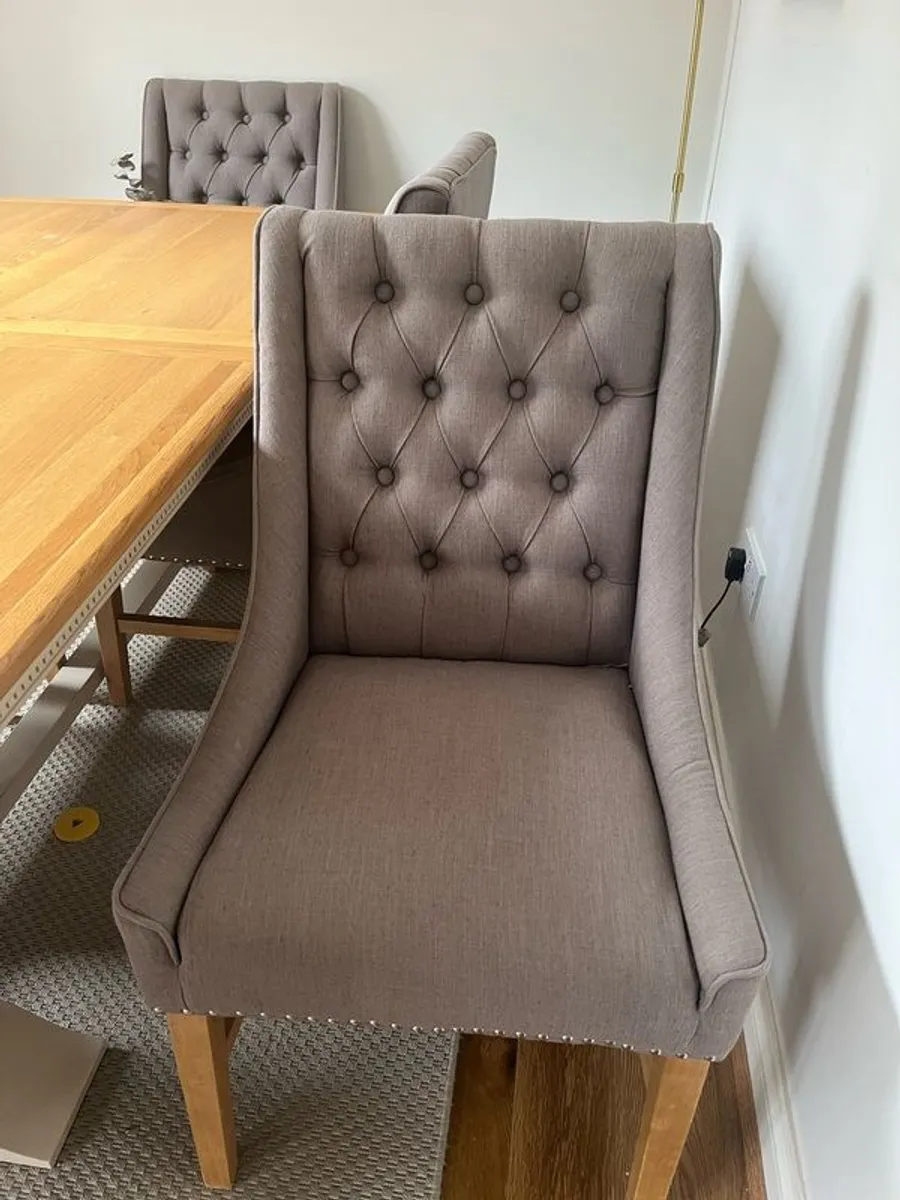 Dining table & chairs - Image 4