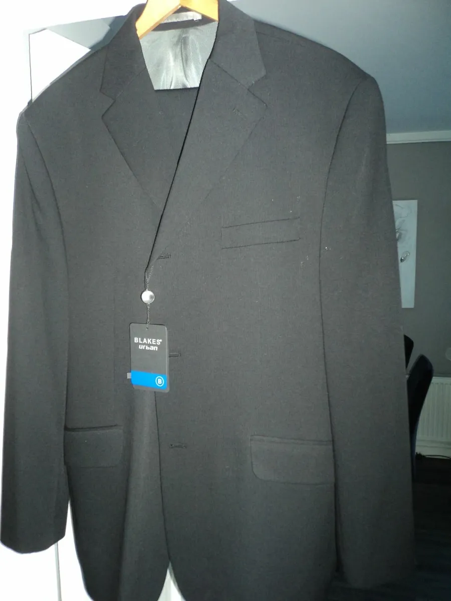 Gents new Black suit - Image 3