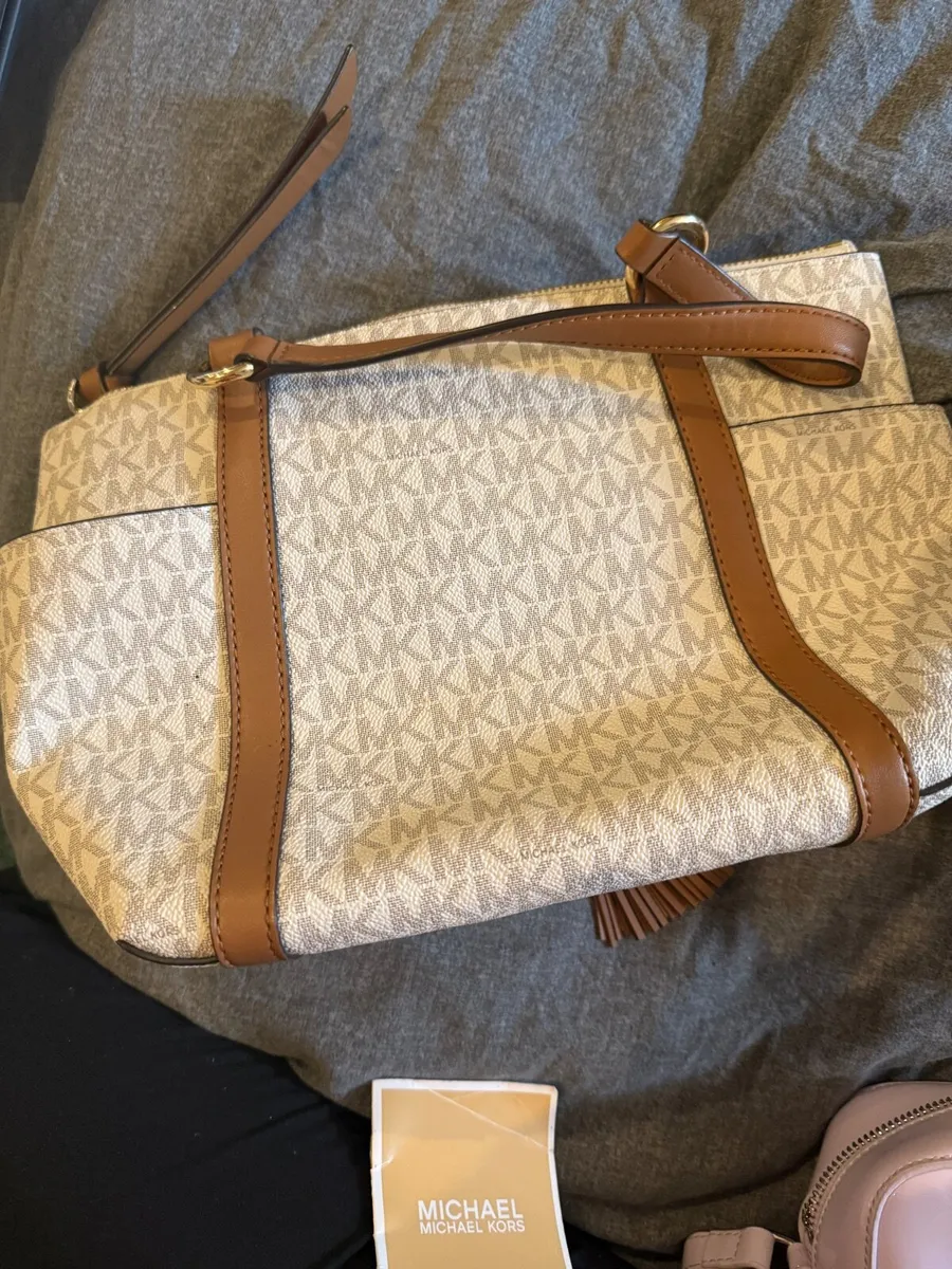 Michael Kors Handbag - Image 4