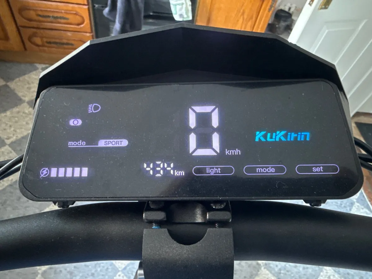 KuKirin G2 – Like New with accessories - Image 3