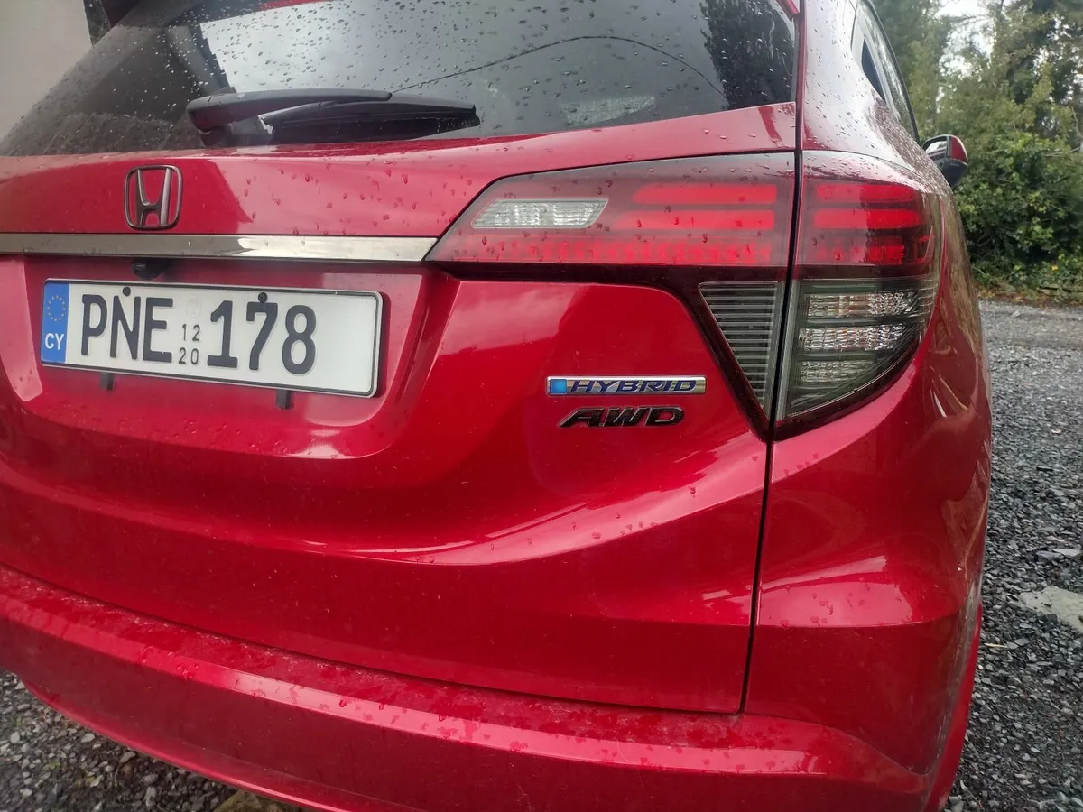 Honda Vezel AWD 2020 Full hybrid SUV 1.5 eHEV - Image 3