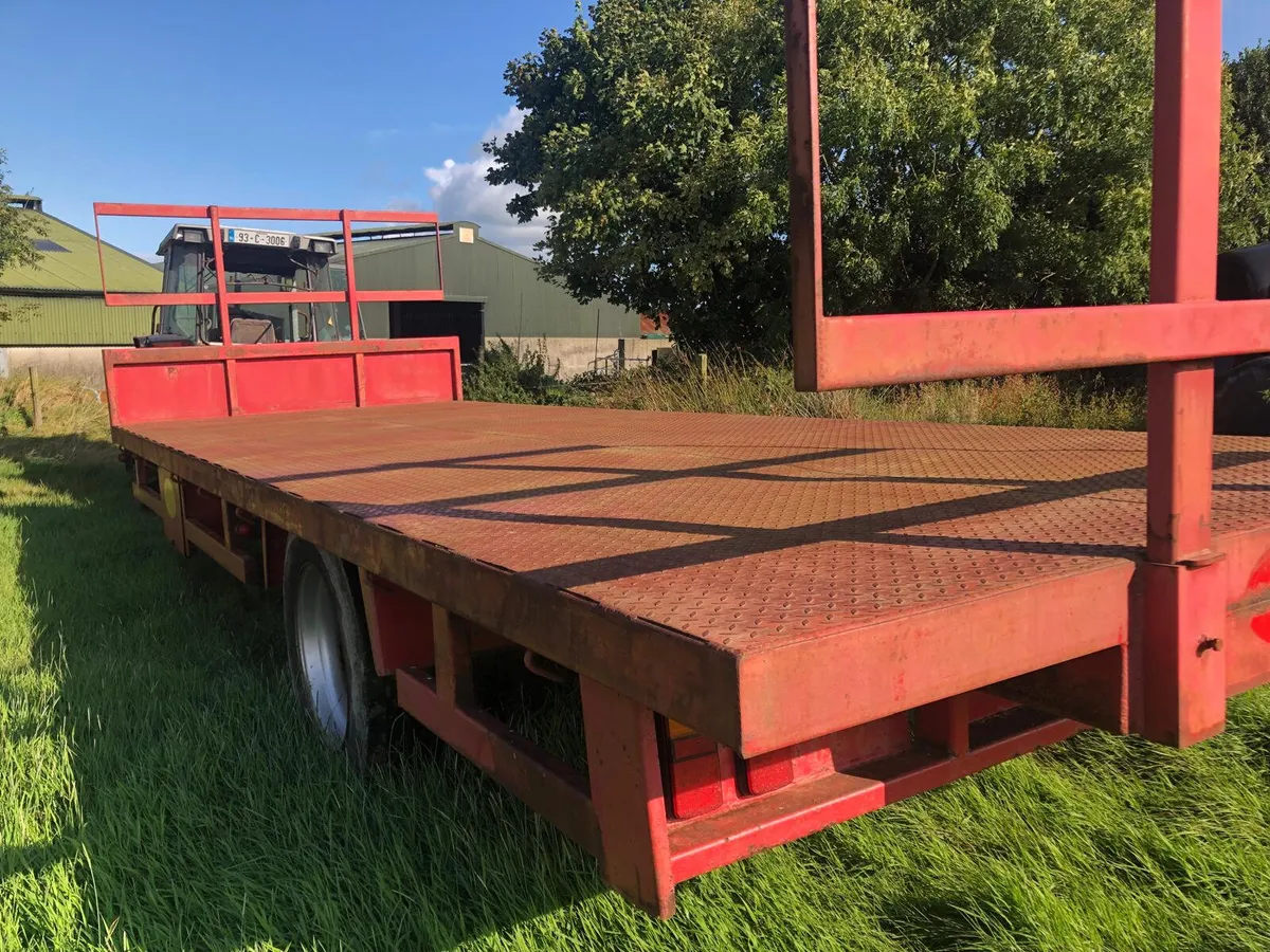 Bale trailer - Image 2