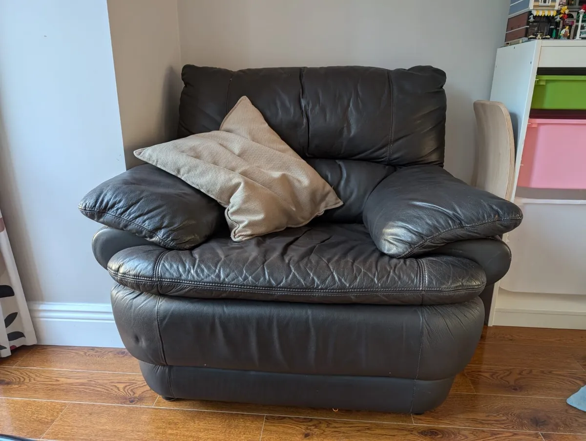 Leather couches (1 and 2/3 seater) - Image 2