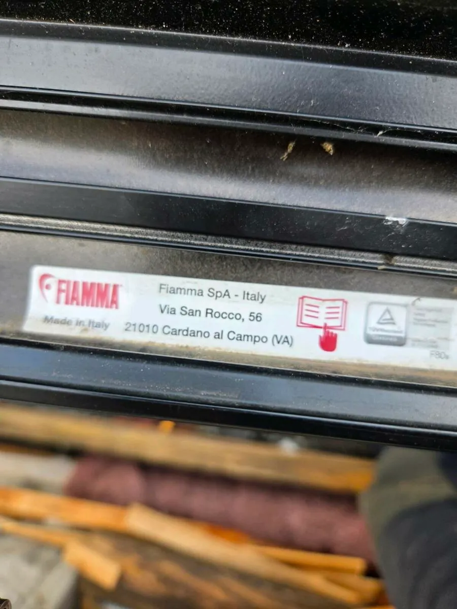 Fiamma F80S awning - Image 4
